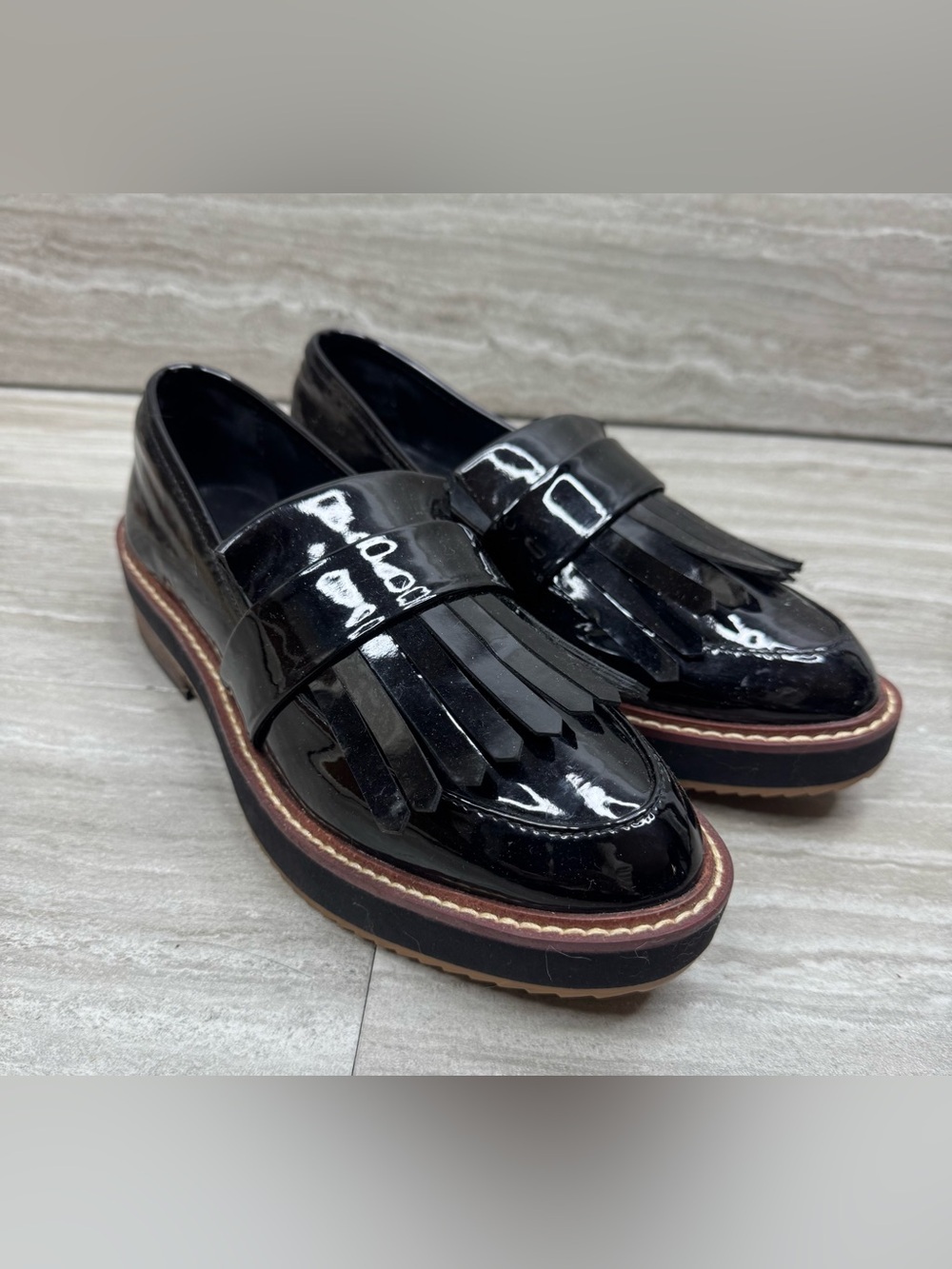 NEW American Eagle Outfitters Black Patent Platform Tassel Loafers Size 6 - Picture 2 of 14
